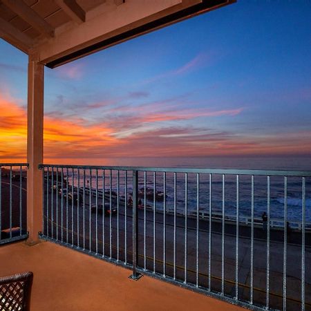 Pantai Inn San Diego Exterior photo